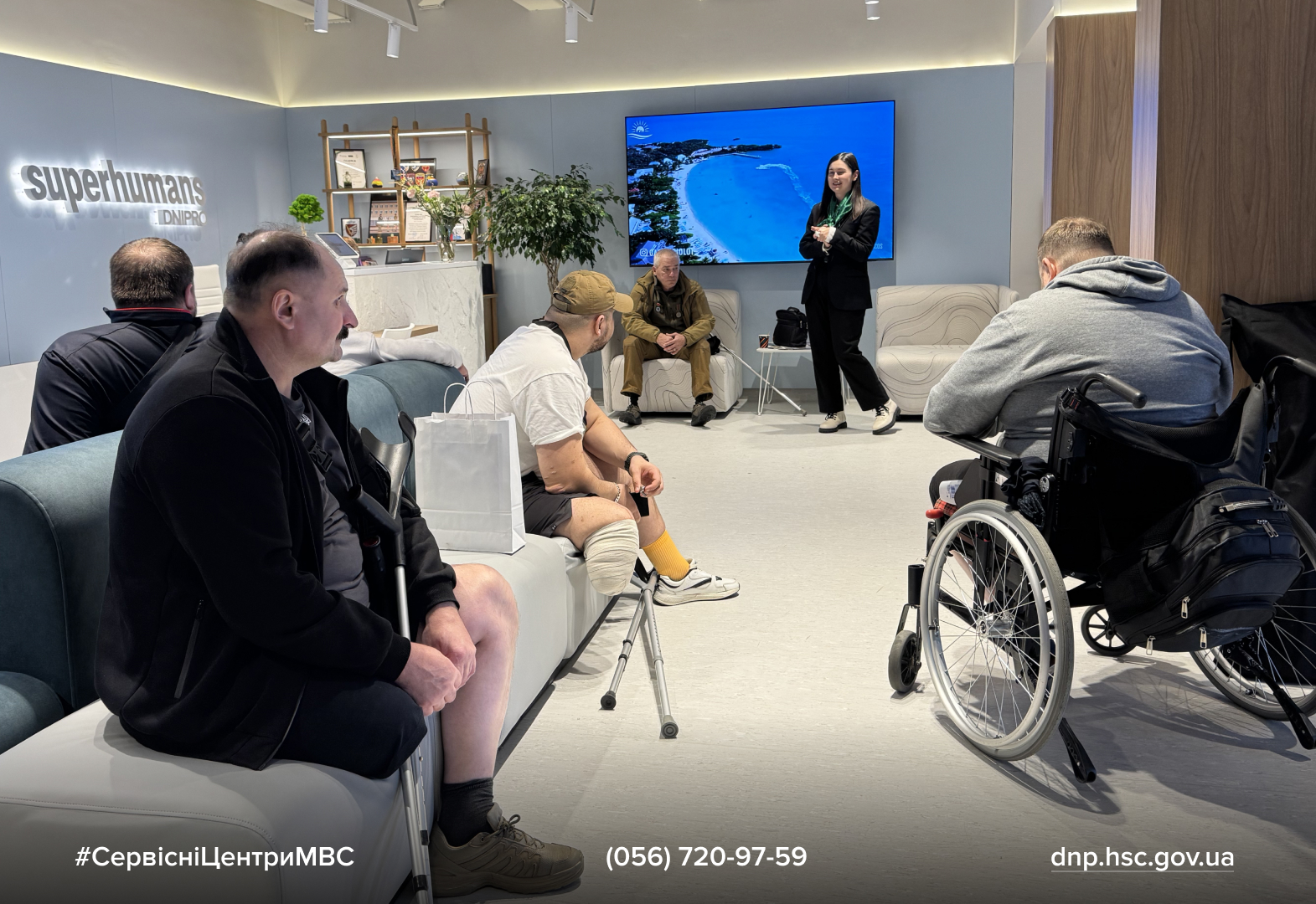 Сайт білий - Лівий верхній кут - чорний логотип-10