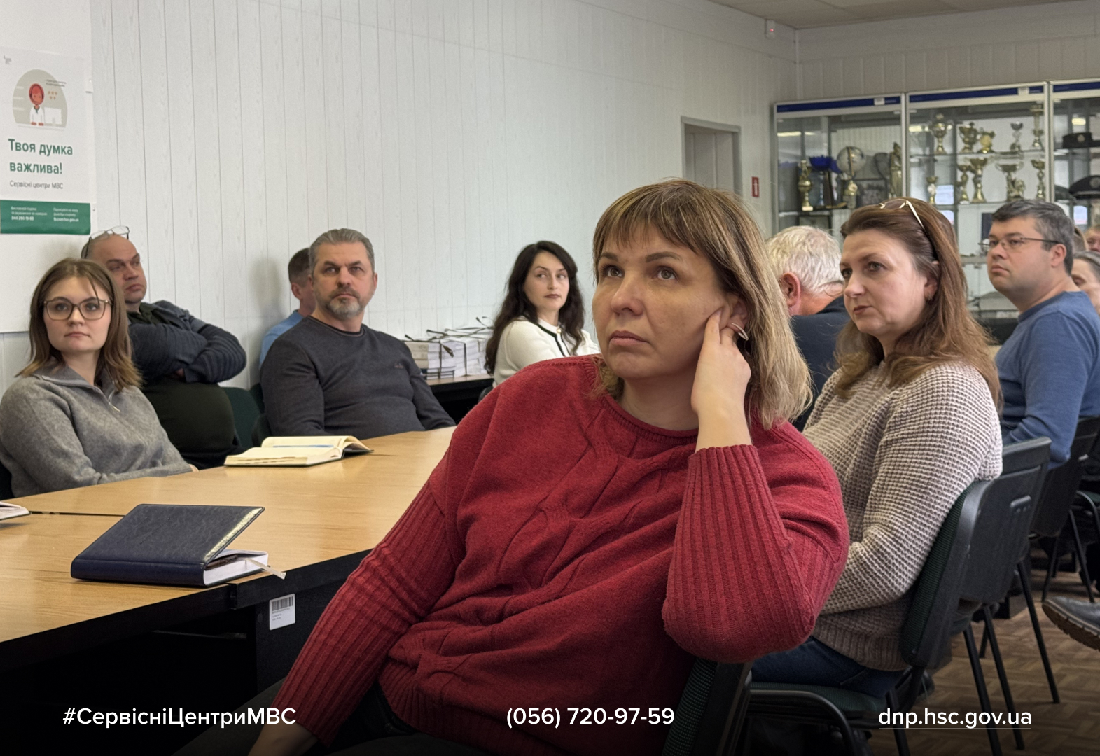 Сайт білий - Лівий верхній кут - чорний логотип-4